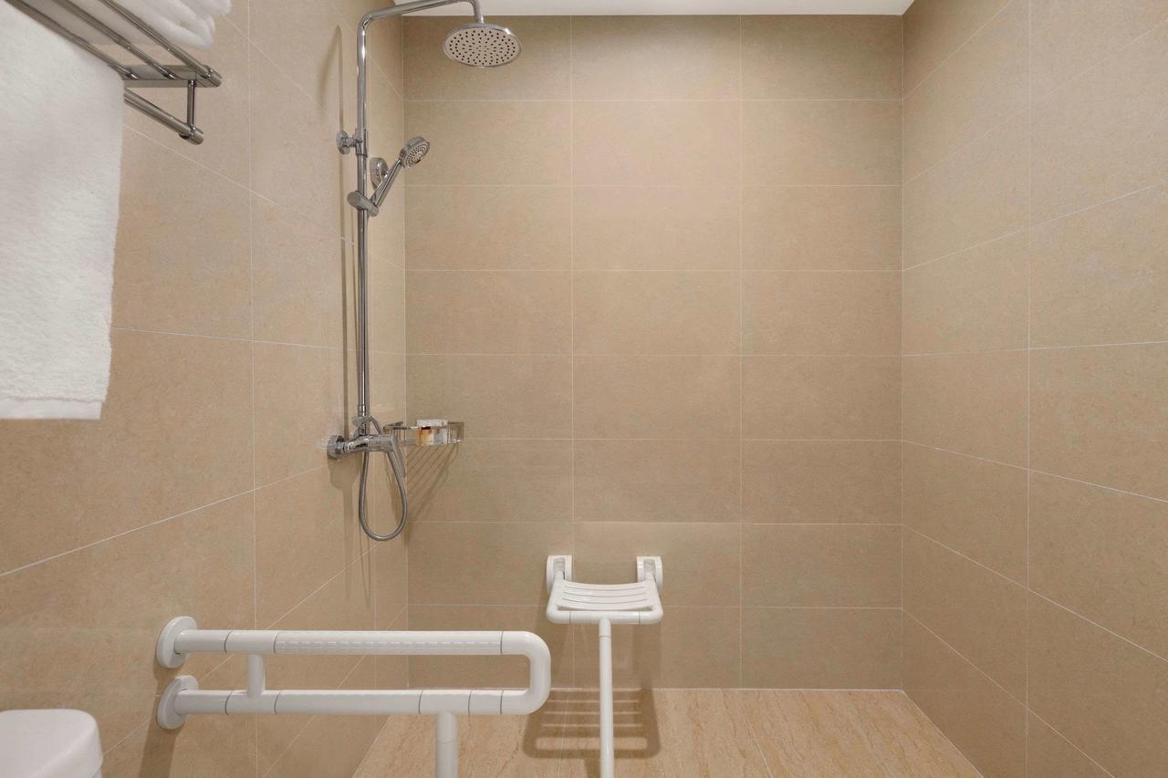 Ramada Shanghai Minhang Dış mekan fotoğraf